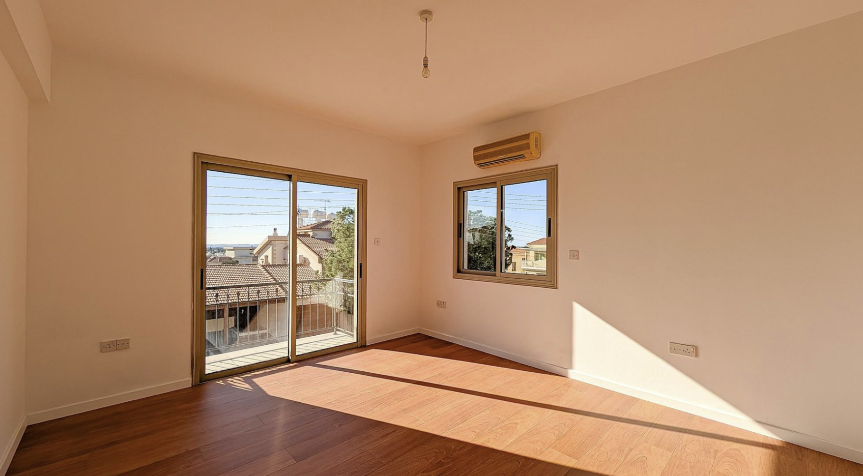 Two-Storey Detached Luxury Home image 11