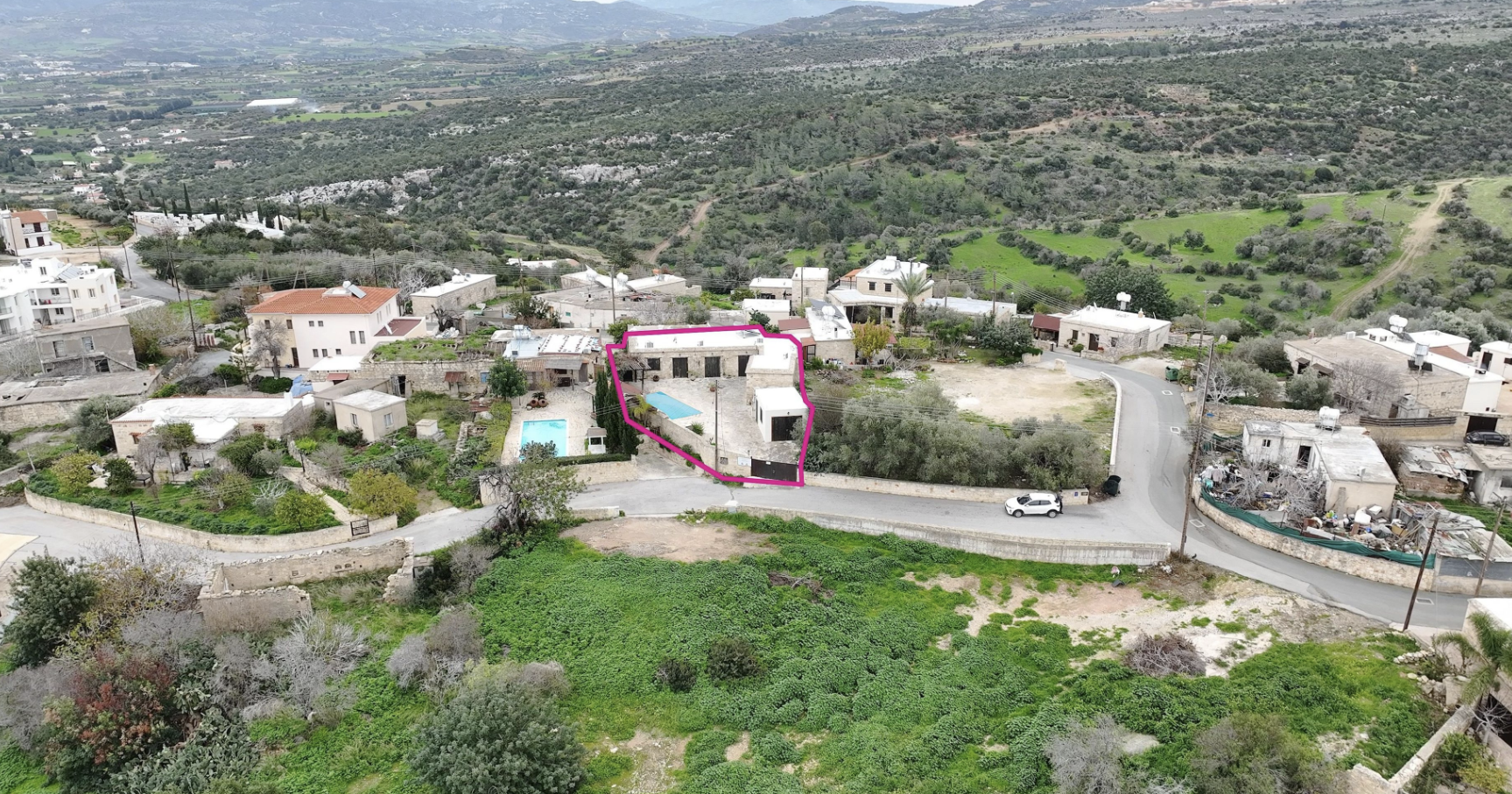 4 Bedroom House -NEO CHORIO, PAPHOS image 2