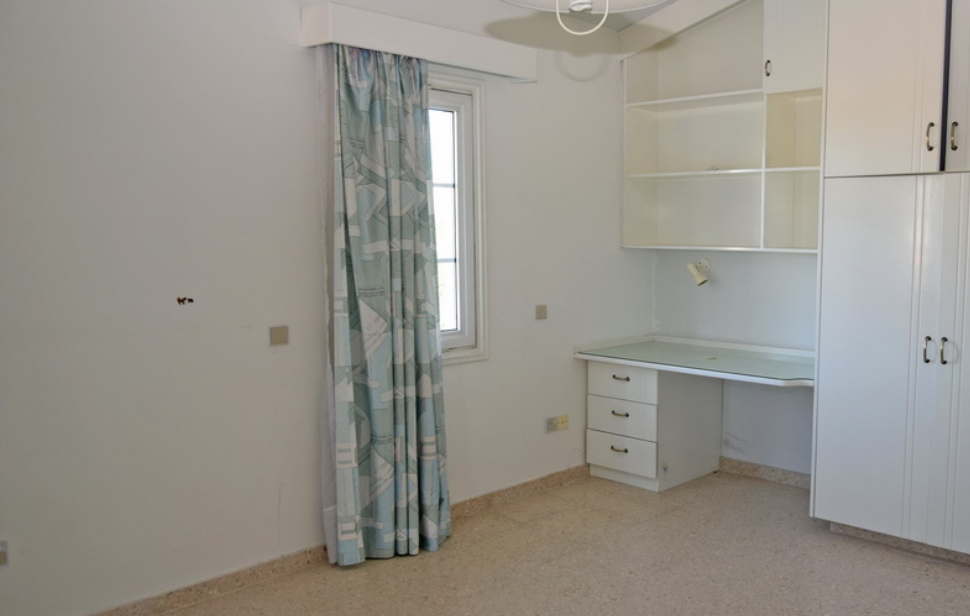 Four-Bedroom House in Egkomi, Nicosia image 10