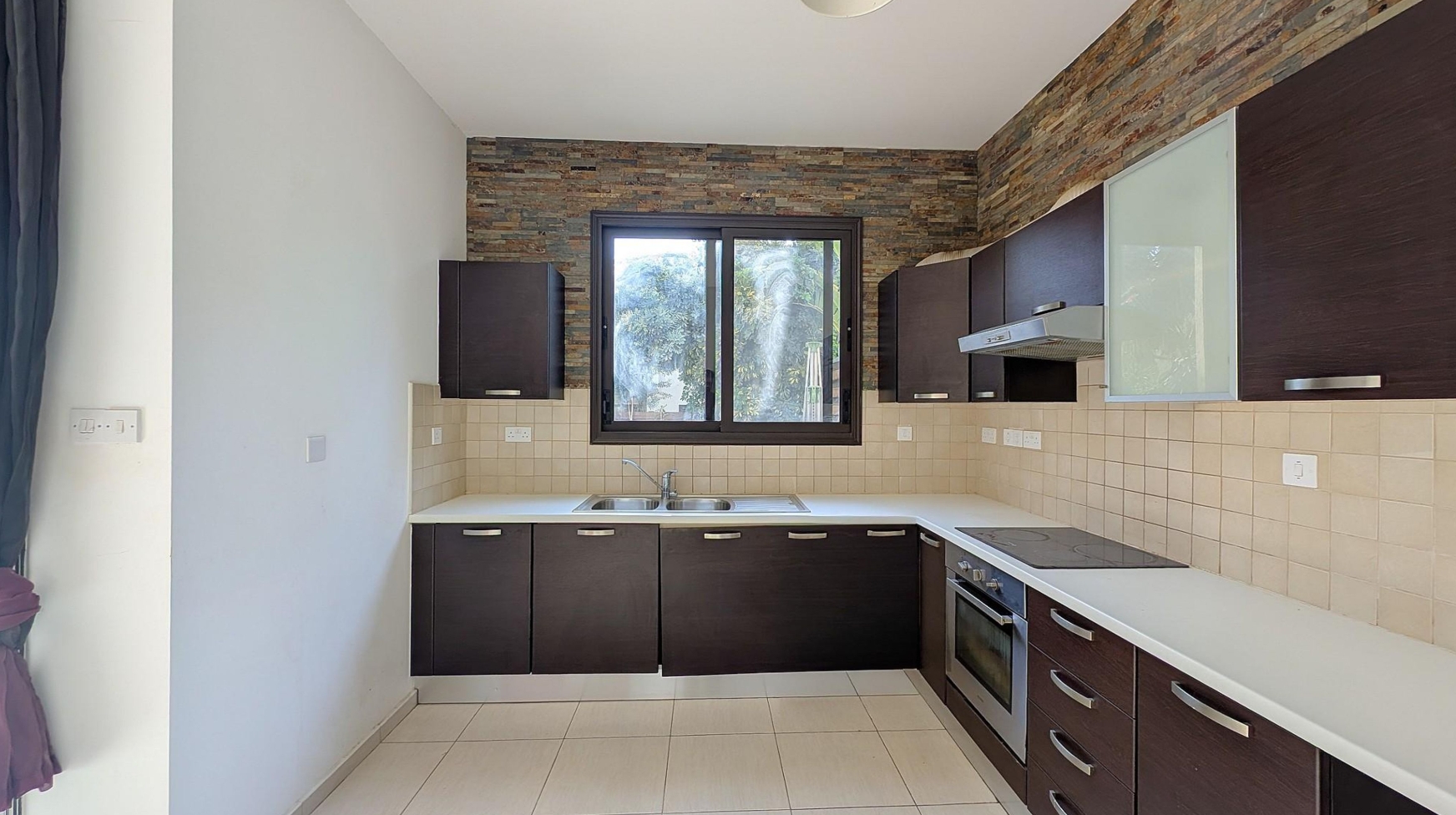 Two-Storey Detached House with Swimming Pool in Oroklini, Larnaca image 15