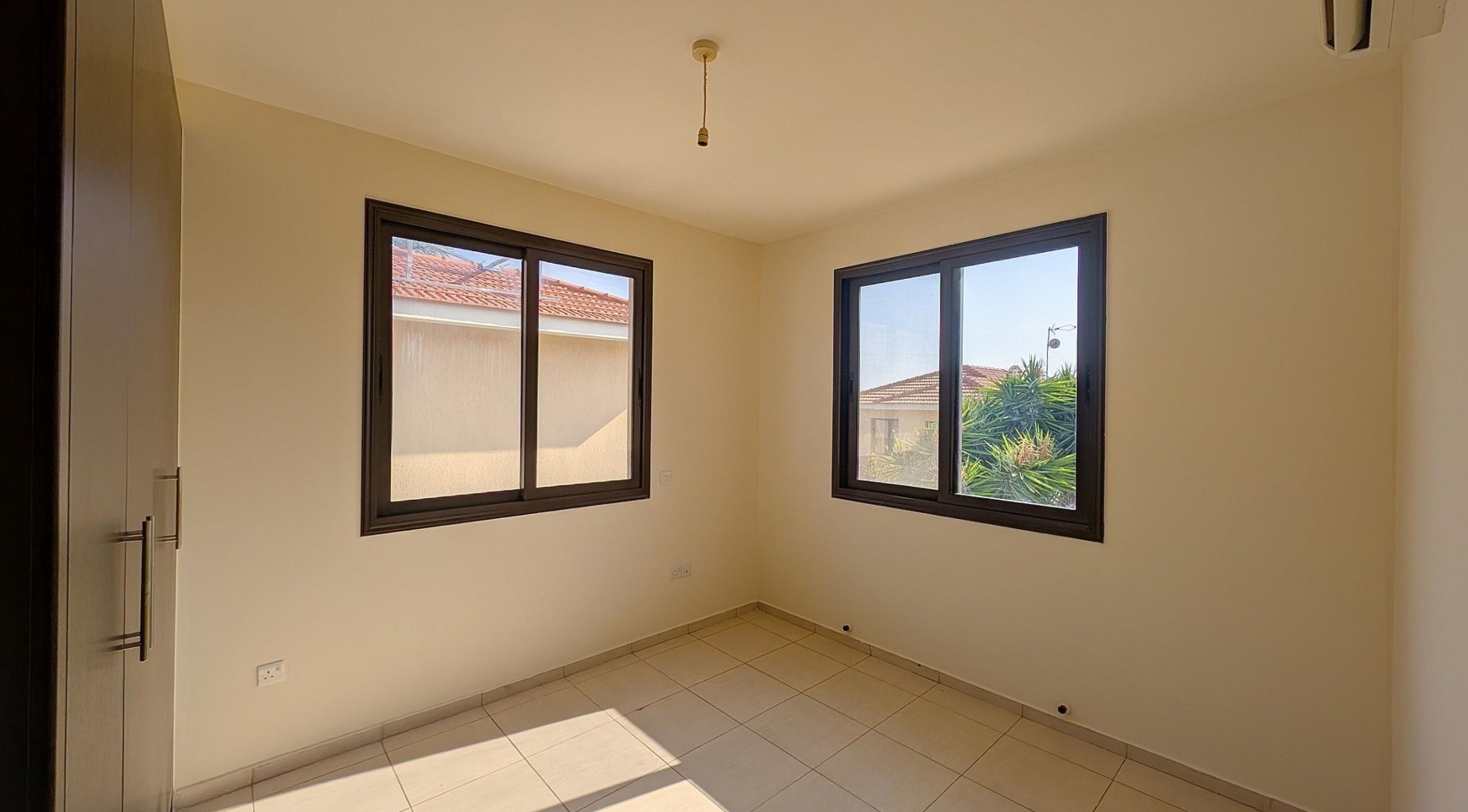 Two-Storey Detached House with Swimming Pool in Oroklini, Larnaca image 17