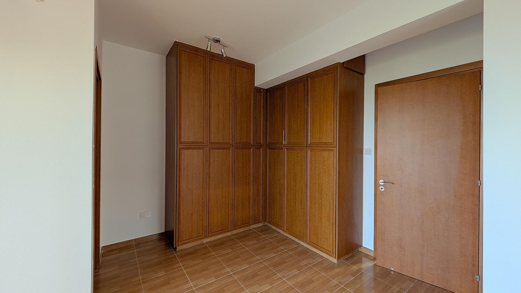 Elegant two-storey detached villa in the sought-after hillside community of Tsada, Paphos. image 12