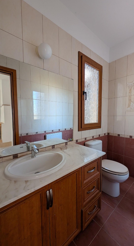 Elegant two-storey detached villa in the sought-after hillside community of Tsada, Paphos. image 2