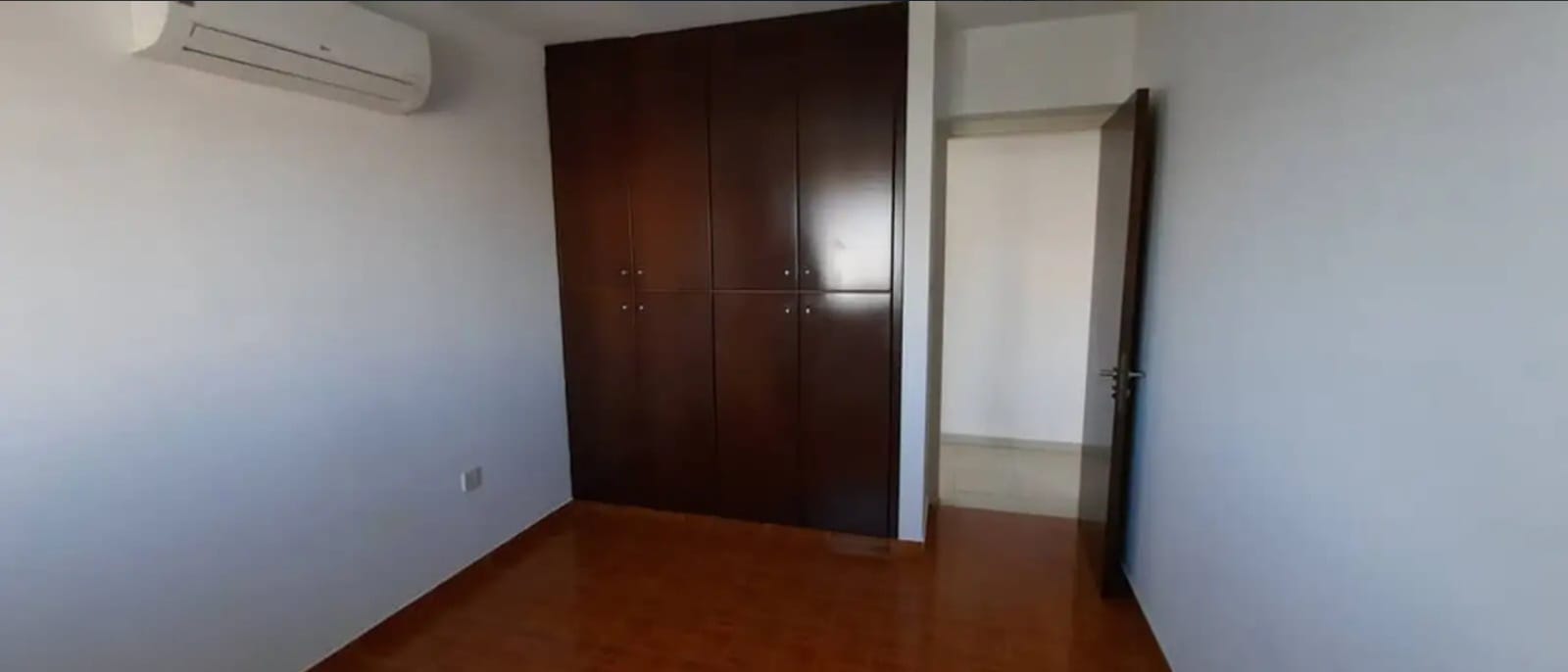 2-Bedroom Apartment for Sale - Kaimakli, Nicosia image 3