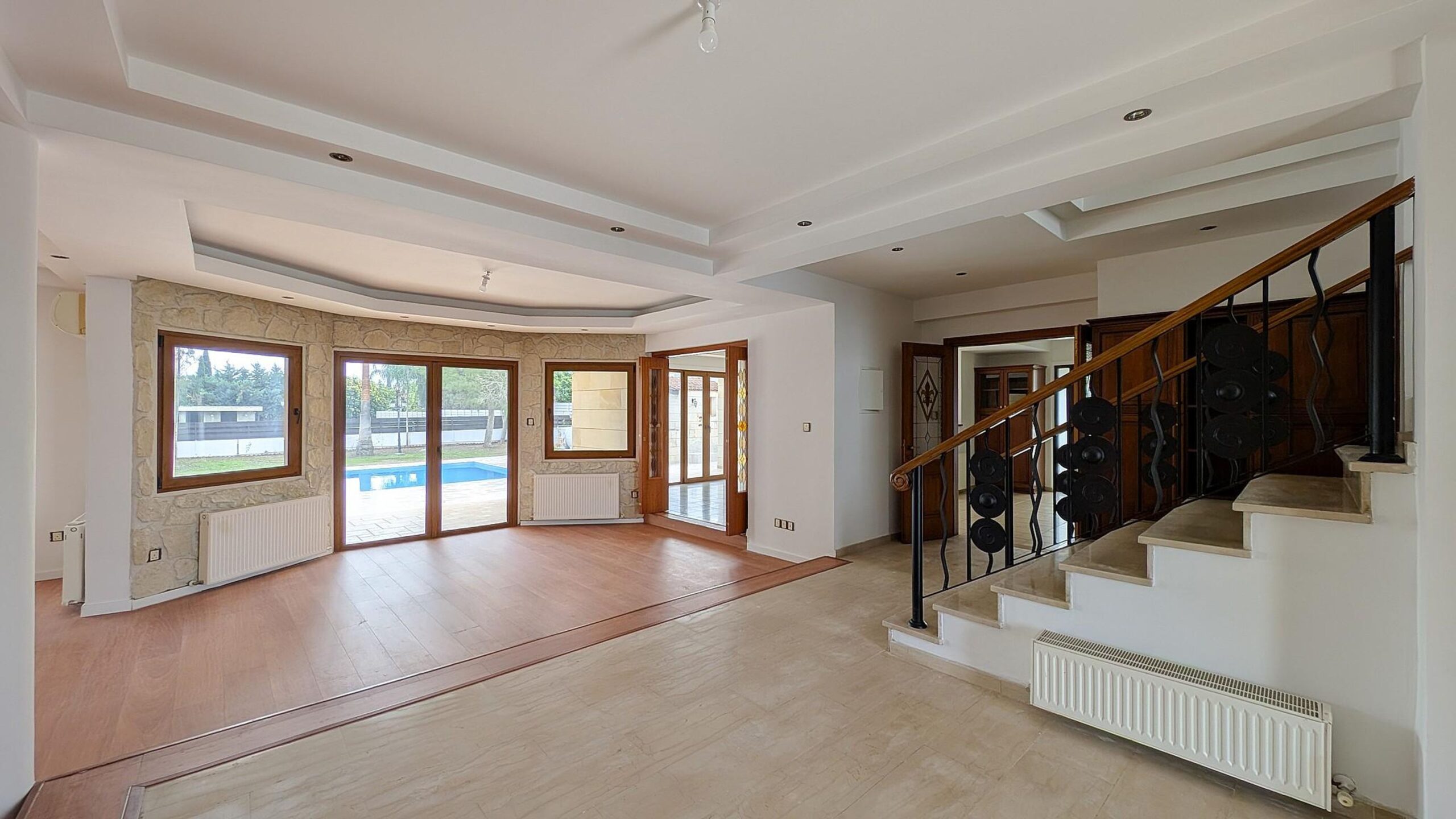 Luxury Two-Storey Mansion - Latsia (Agios Georgios), Nicosia image 27