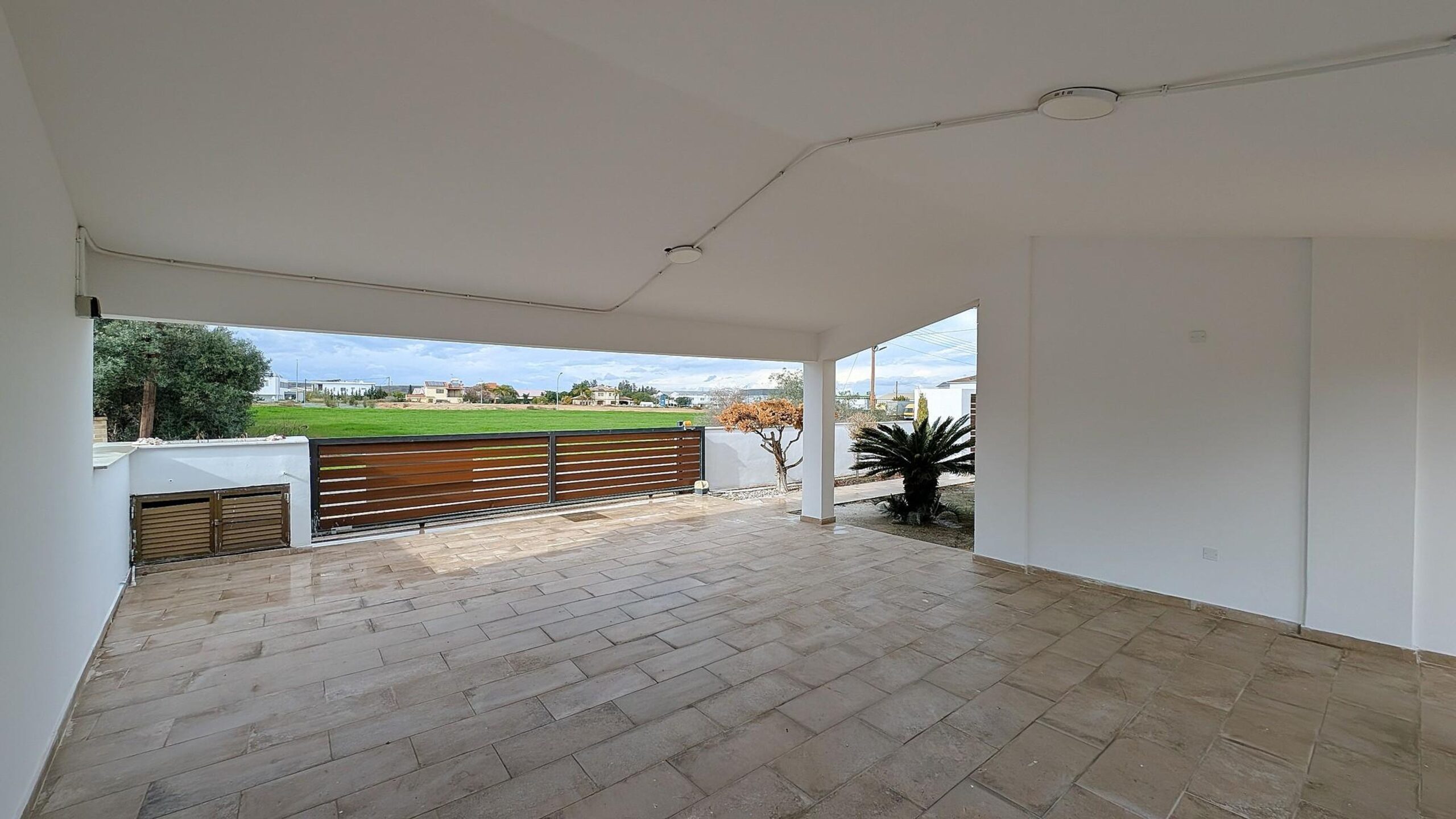 Luxury Two-Storey Mansion - Latsia (Agios Georgios), Nicosia image 13