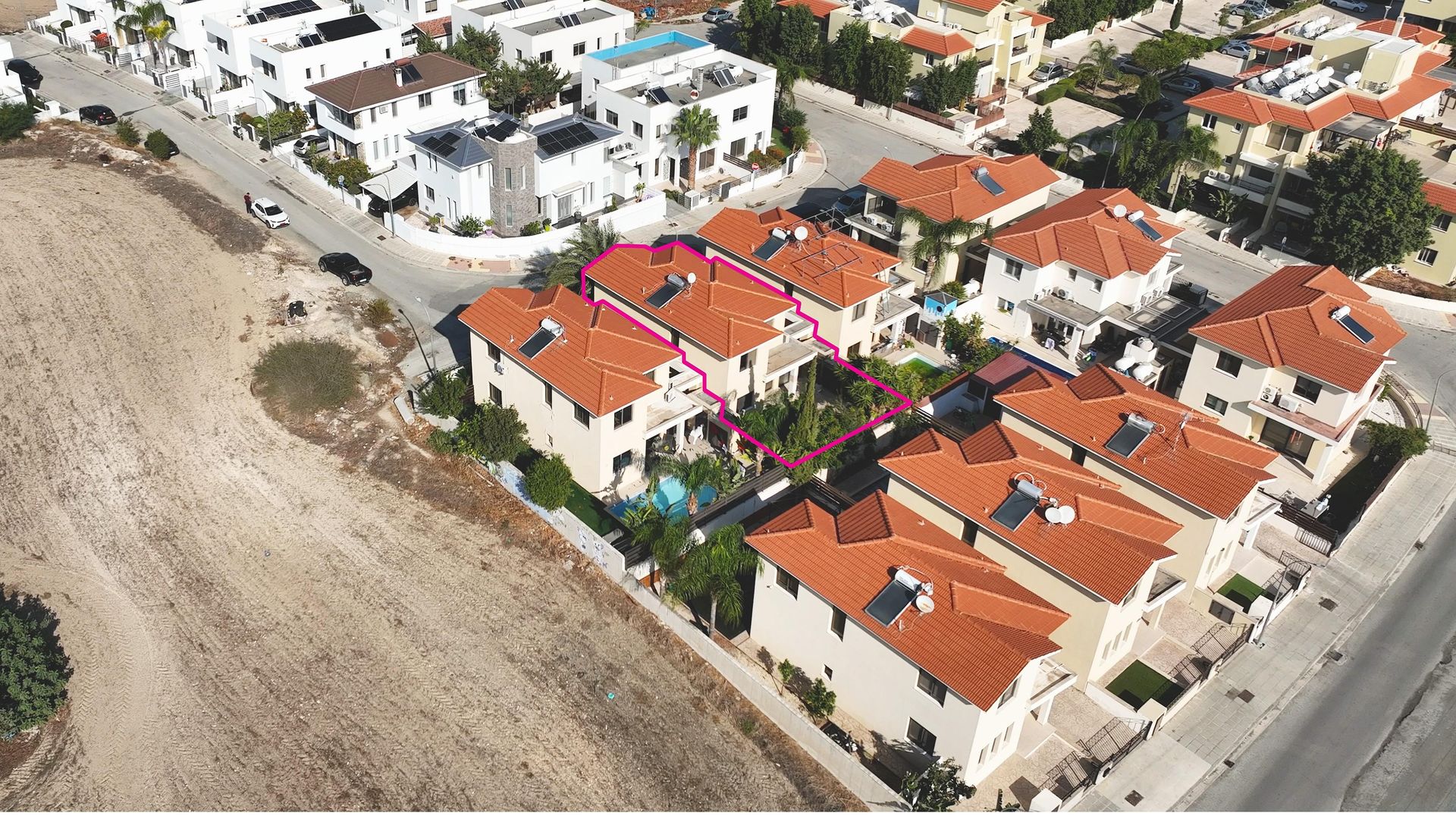 Two-Storey Detached House with Swimming Pool in Oroklini, Larnaca image 3