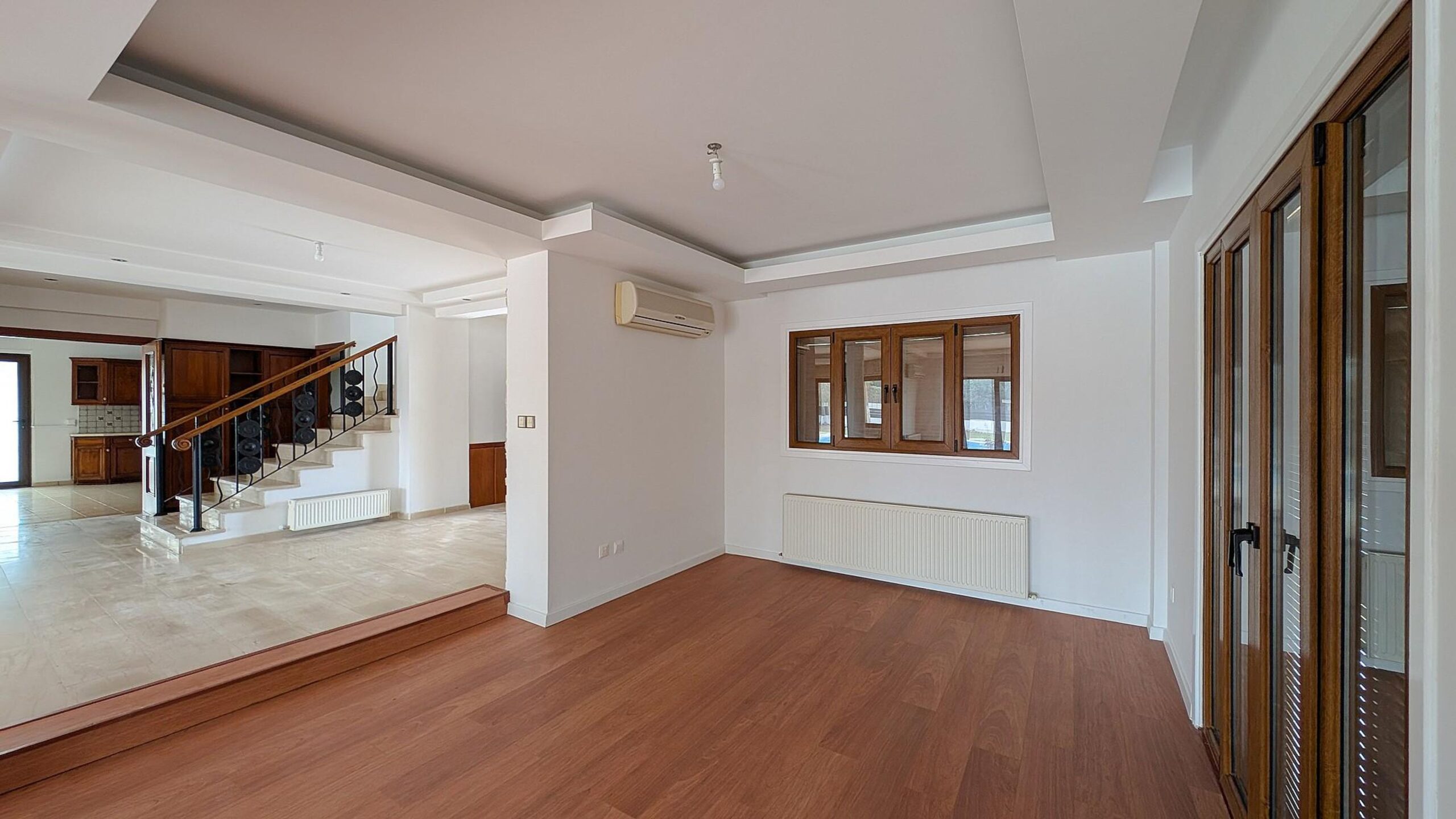 Luxury Two-Storey Mansion - Latsia (Agios Georgios), Nicosia image 22