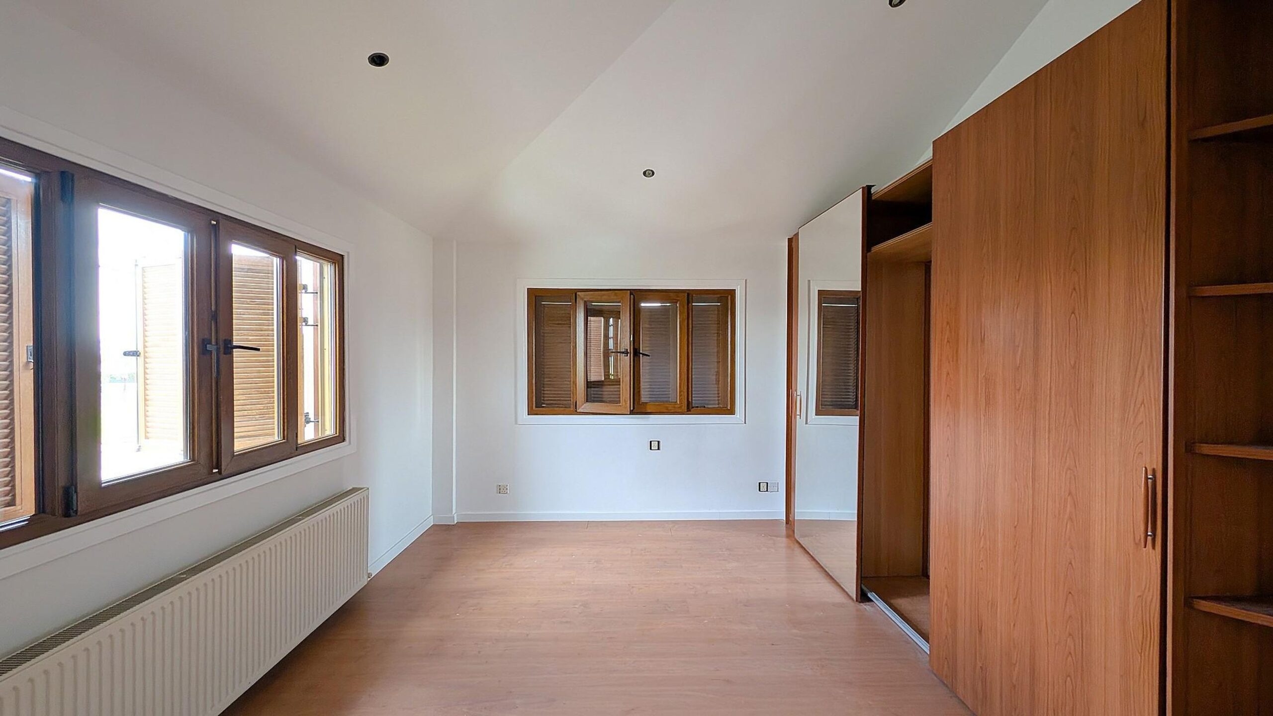 Luxury Two-Storey Mansion - Latsia (Agios Georgios), Nicosia image 44