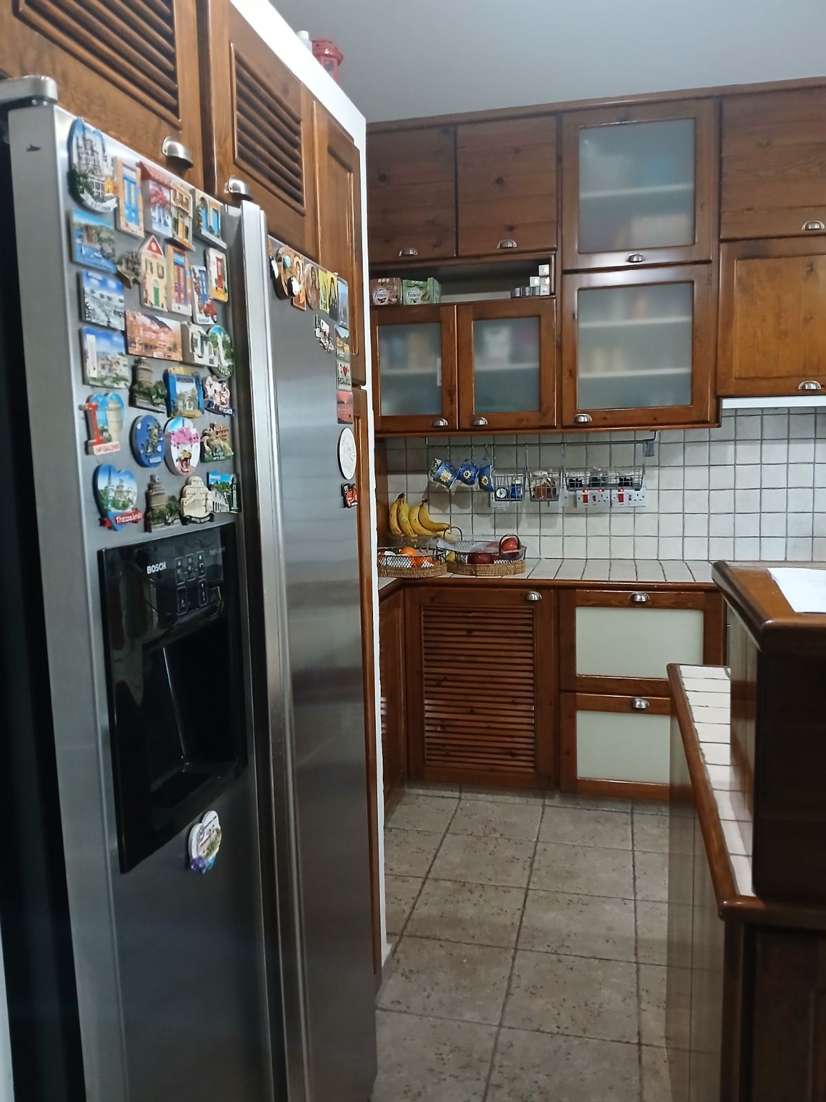 Spacious 4-Bedroom House with Attic image 9