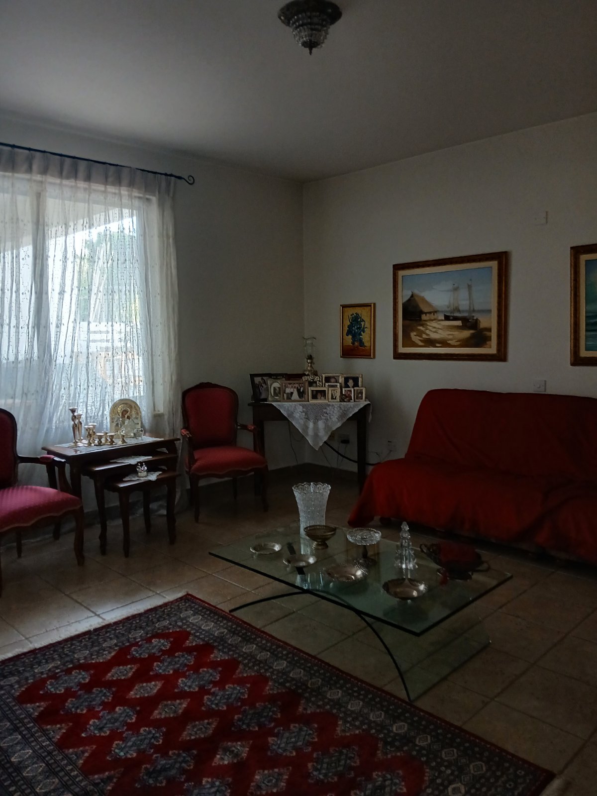 Spacious 4-Bedroom House with Attic image 11