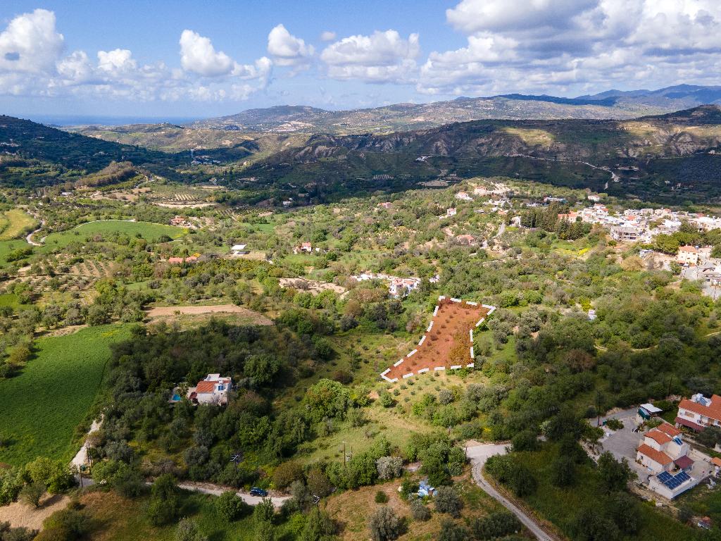 Οικιστικό Χωράφι στη Γιόλου, Πάφος image 3