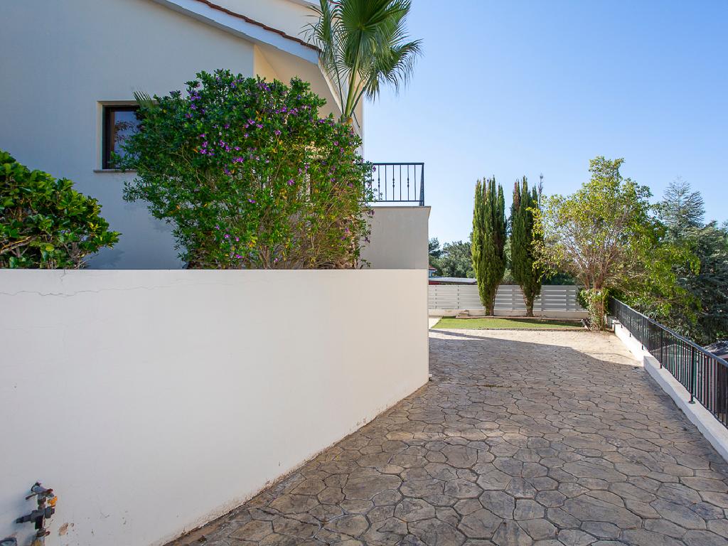 🏡 3-Bedroom Villa with Sea View & Private Pool – Pissouri, Limassol 🌊 image 11