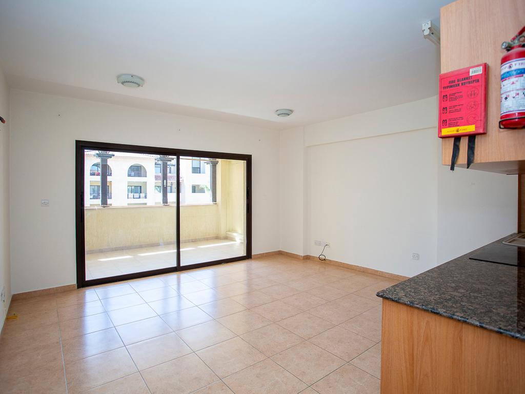 🏡 1-Bedroom Apartment for Sale – Prime Location in Paphos 🌴 image 8