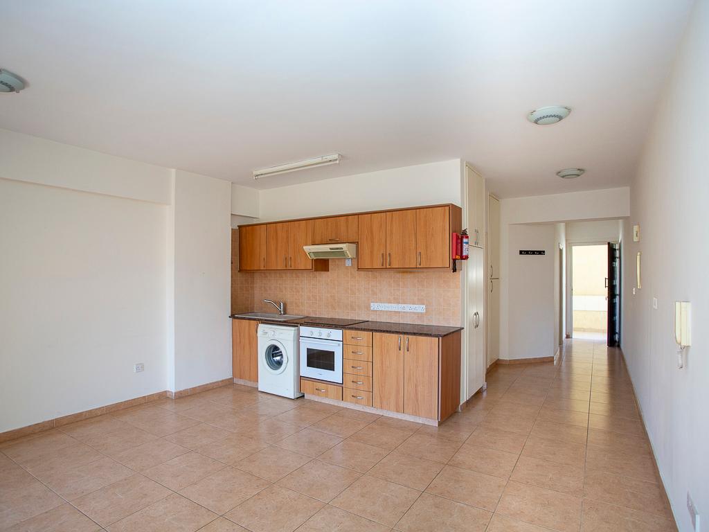 🏡 1-Bedroom Apartment for Sale – Prime Location in Paphos 🌴 image 10