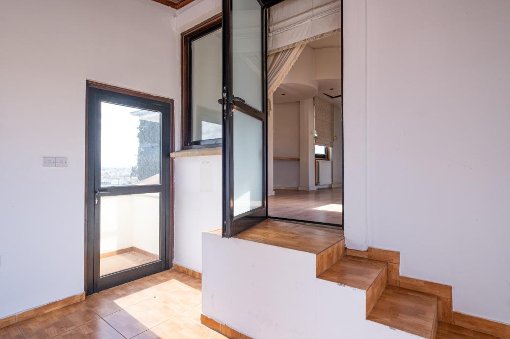 4 bedroom house in Agios Vasileios, Strovolos, Nicosia image 13