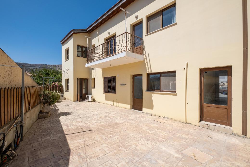 3 bedroom house in Agios Theodoros, Larnaca image 19