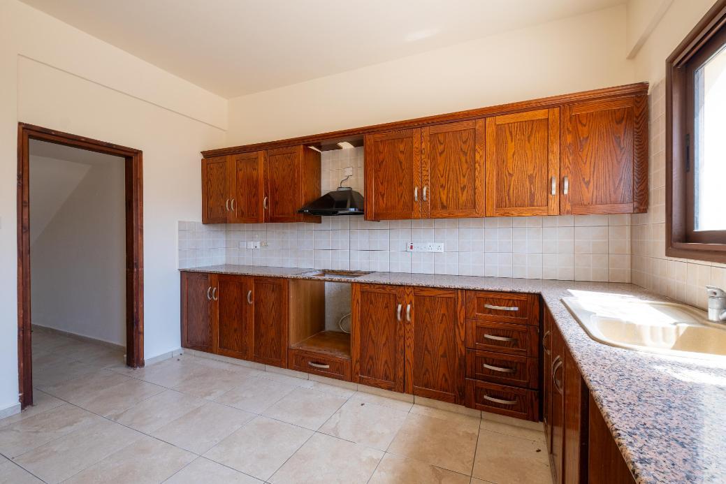 3 bedroom house in Agios Theodoros, Larnaca image 16