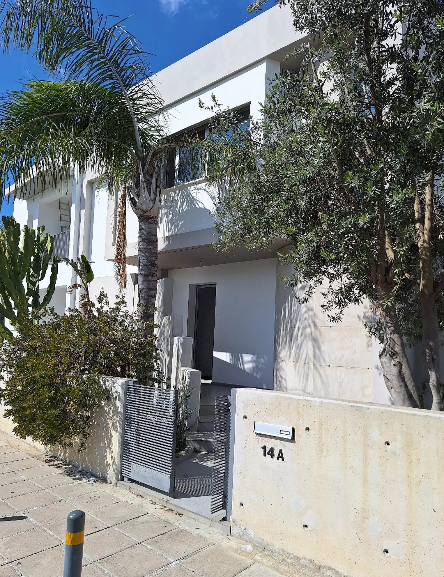 4-bedroom villa for sale-Nicosia, GSP Area image 8
