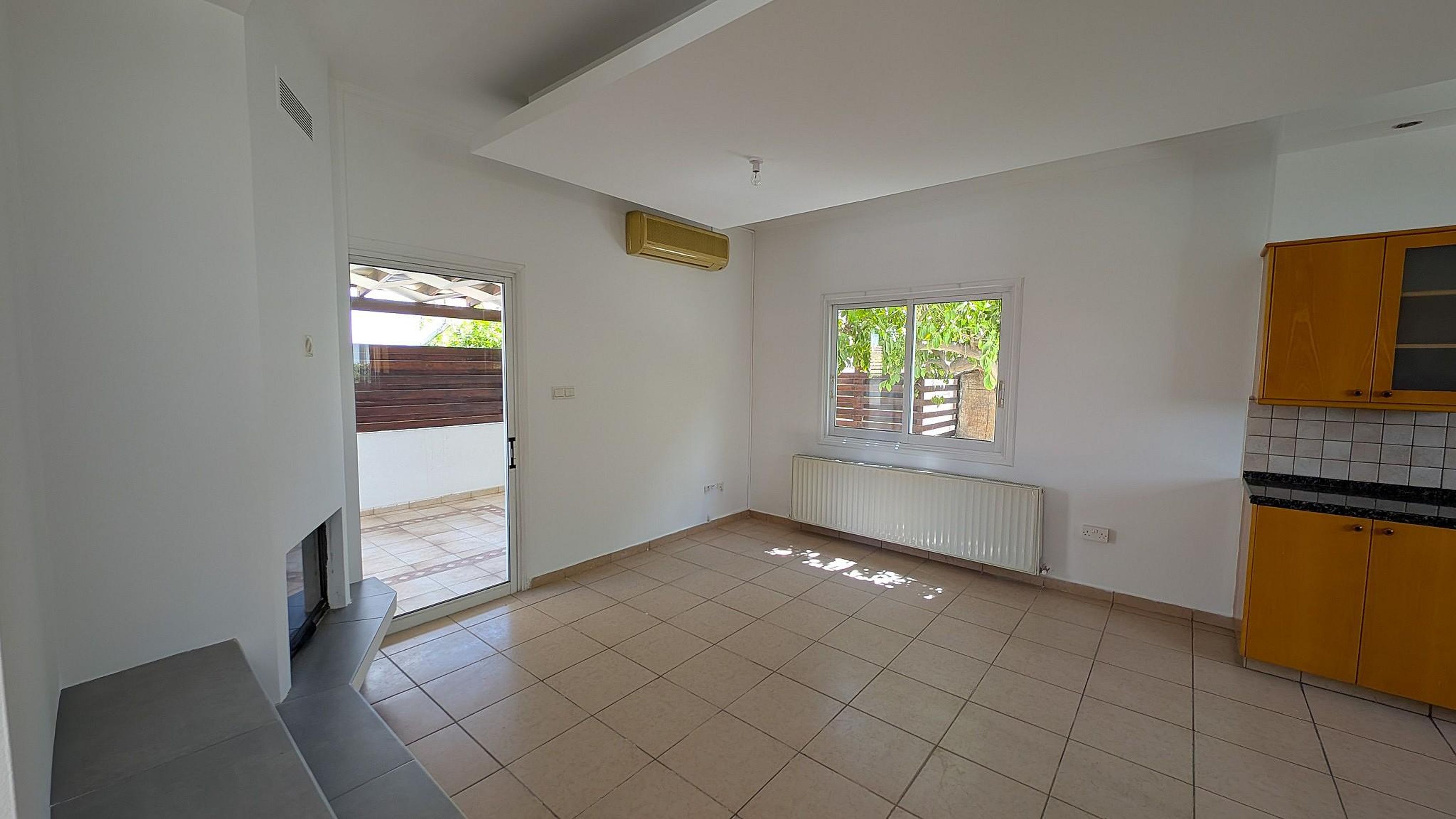 Detached Two-Storey House with Basement for Sale in Makedonitissa, Engomi image 8