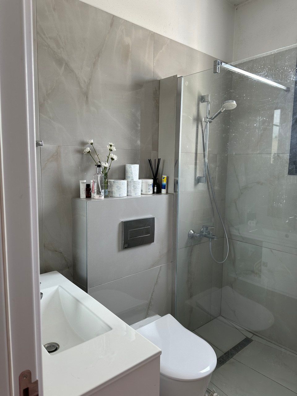 1-bedroom apartment to rent image 8