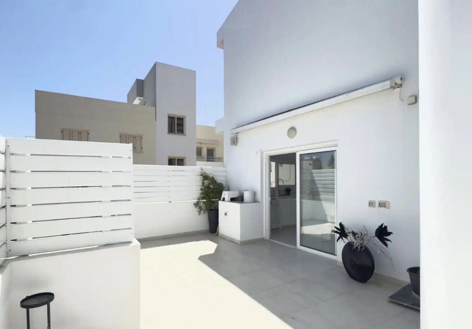 3 bedroom apartment for sale image 2