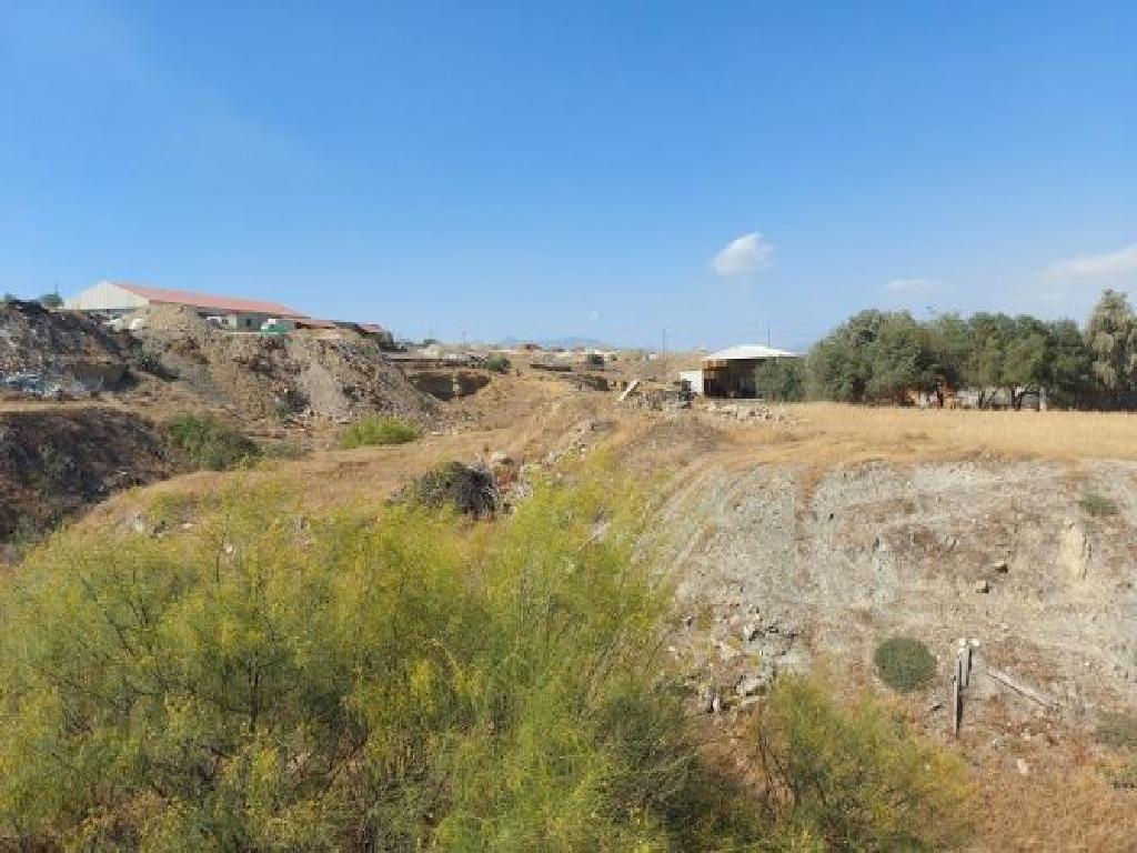 Industrial Field - Lakatameia, Nicosia image 2