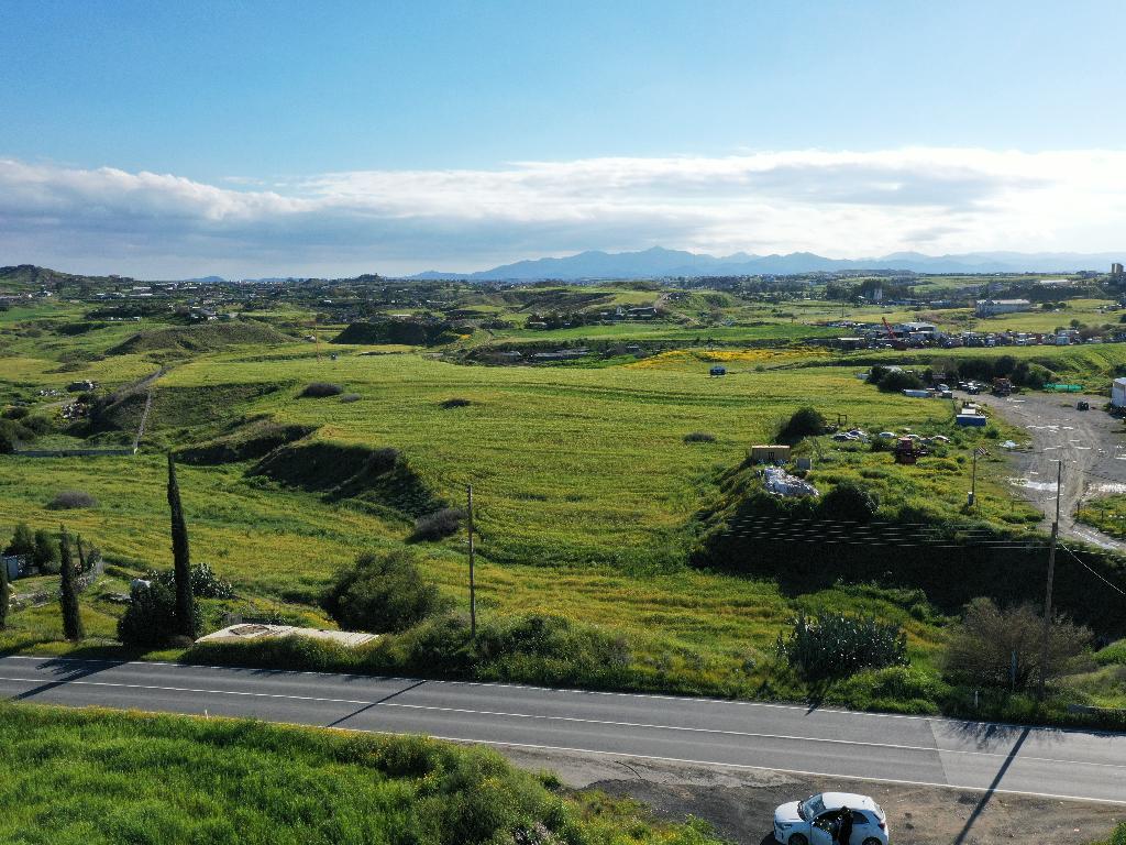 Industrial Field - Lakatameia, Nicosia image 3