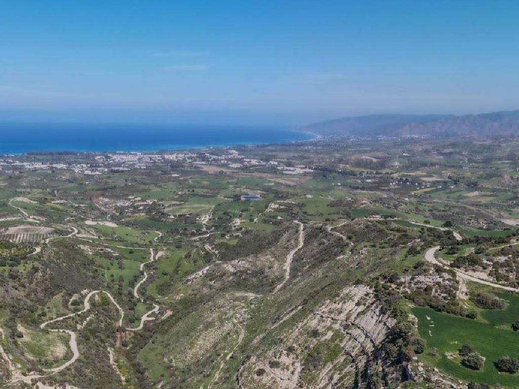 Residential field - Drouseia, Paphos