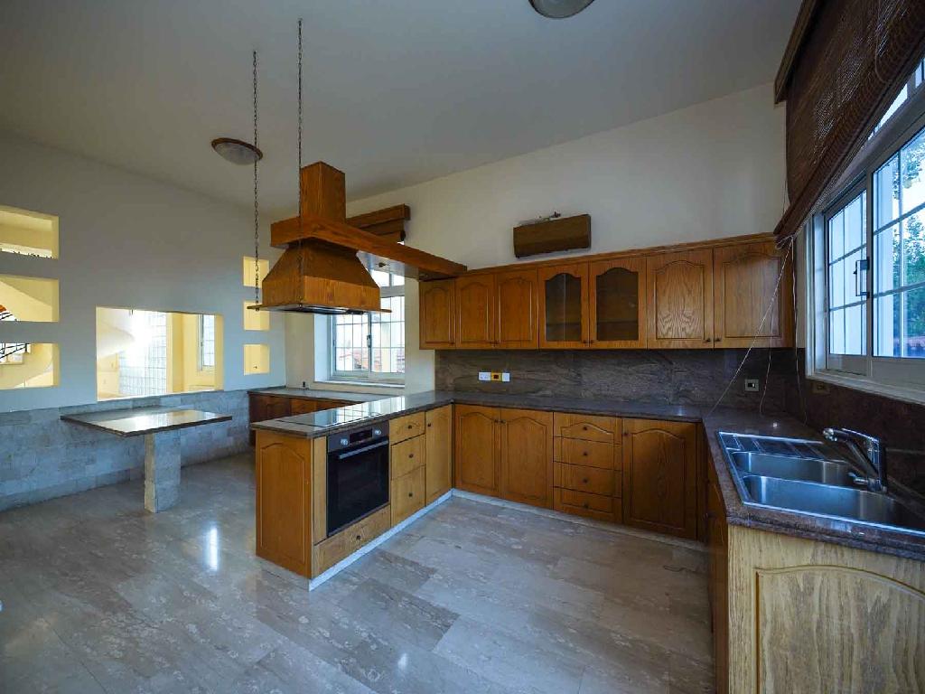 Two Houses - Lakatamia, Nicosia image 10