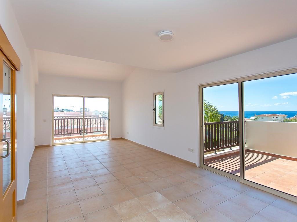 Two Bedroom Apartment - Chloraka, Paphos image 4