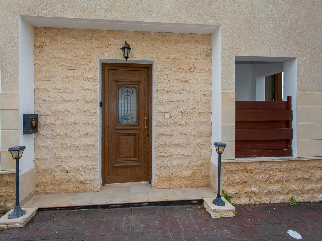 Three Bedroom House - Kissonerga, Paphos image 35