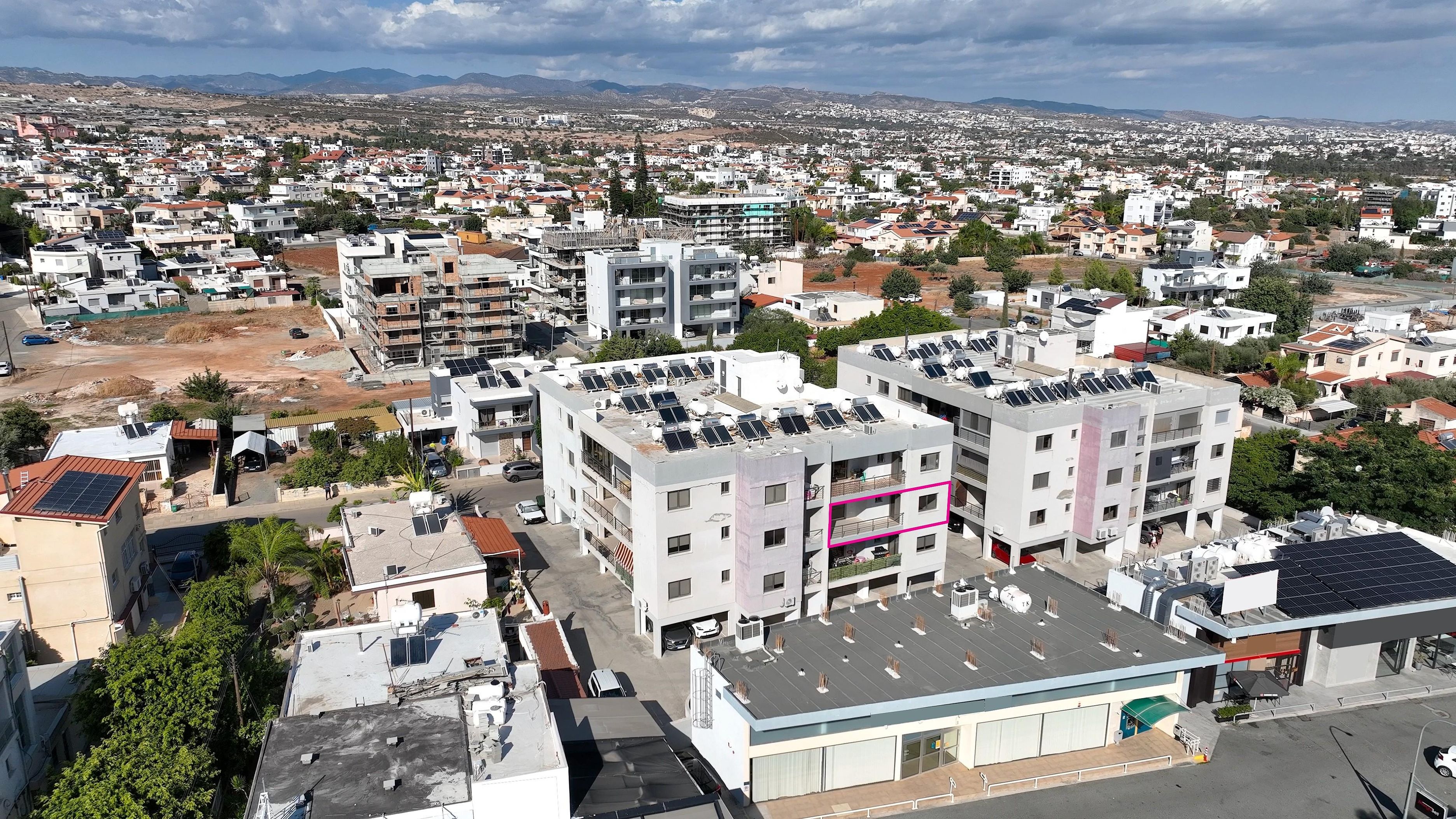 Three Bedroom Apartment - Ypsonas, Limassol