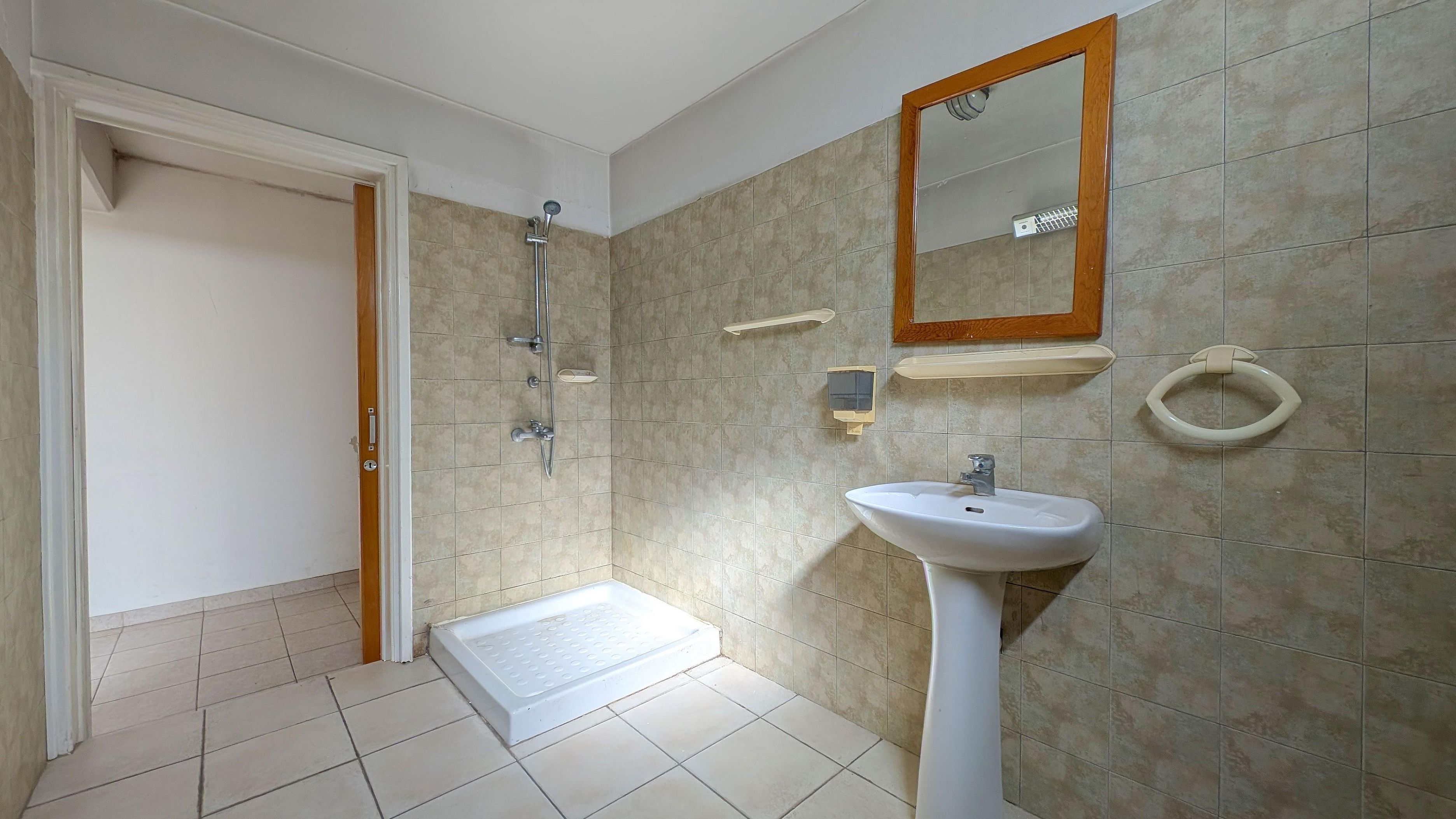 Residential Plot with incomplete Houses - Psimolofou, Nicosia image 16