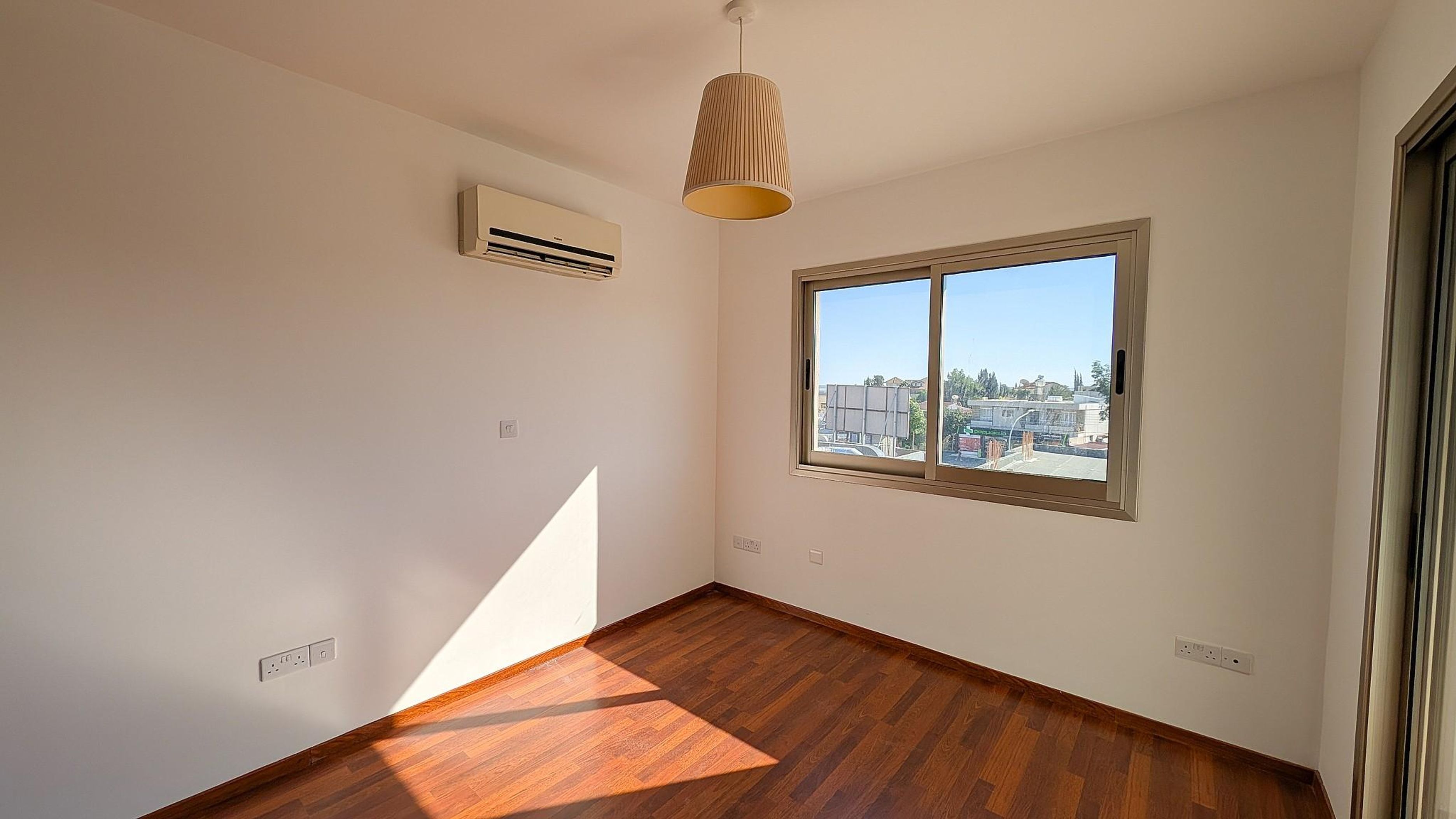 Three Bedroom Apartment - Ypsonas, Limassol image 7