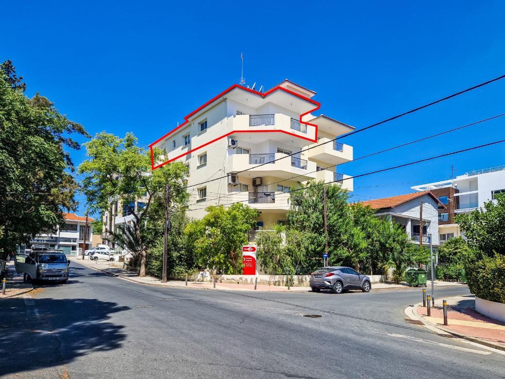 Three Bedroom Apartment - Agioi Omologites, Nicosia image 2