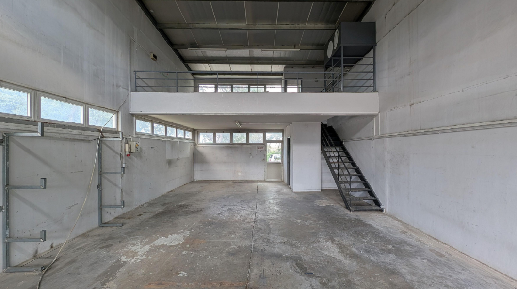 Ground floor industrial unit - Kaimakli, Nicosia image 3