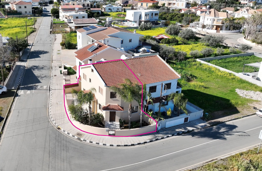 3 bedroom two-story house - Psimolofou, Nicosia