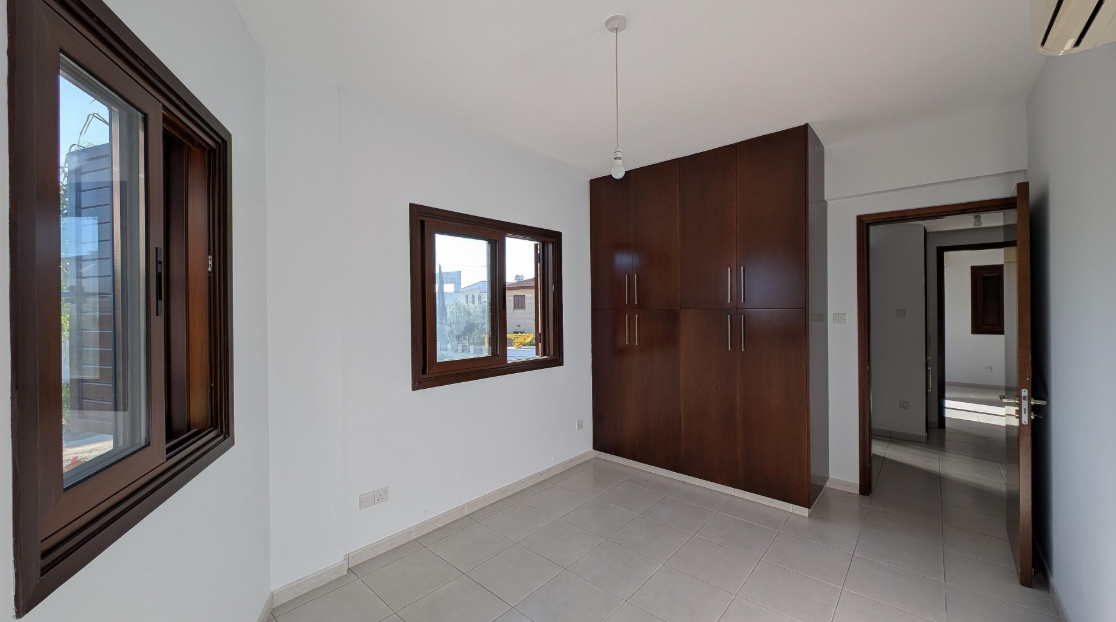 3 bedroom two-story house - Psimolofou, Nicosia image 10