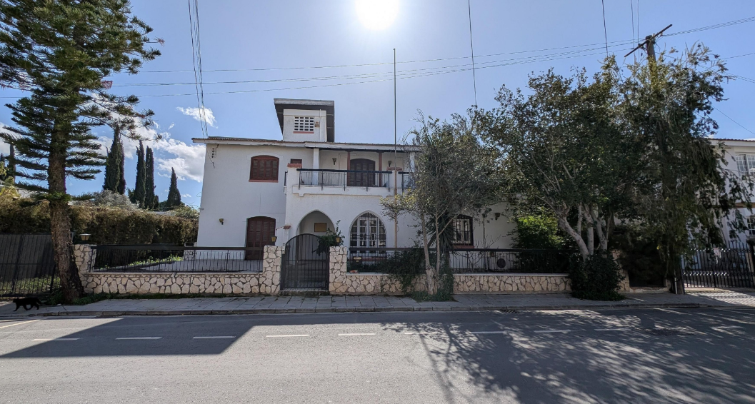 Six Bedroom House - Agios Andreas, Nicosia image 2