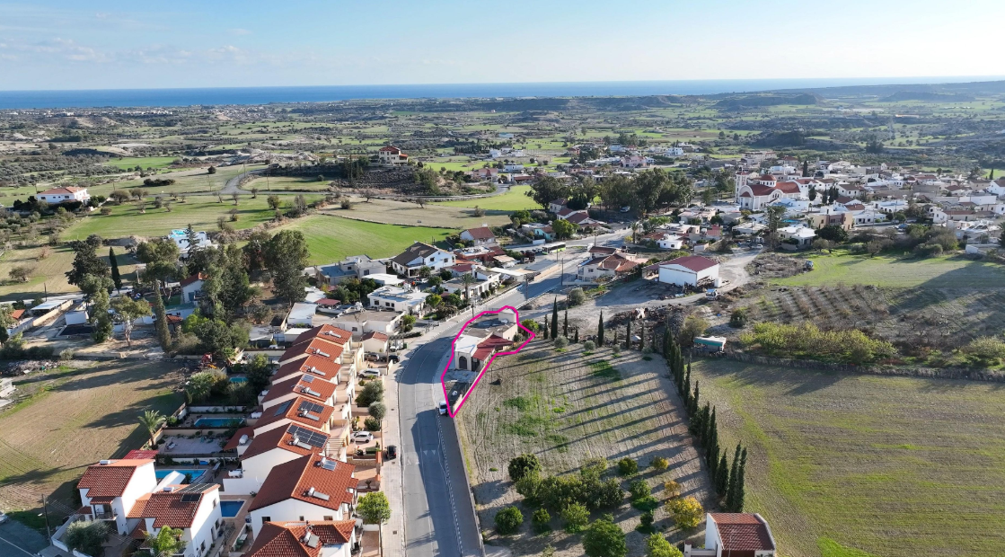 Building with Two Shops - Anafotida, Larnaca image 10