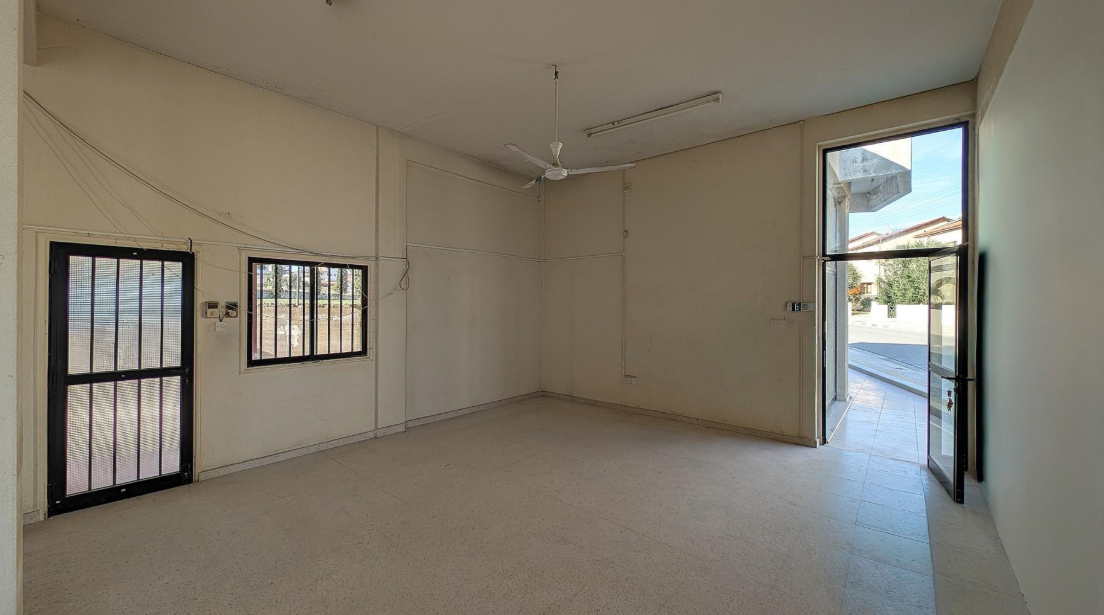 Building with Two Shops - Anafotida, Larnaca image 8