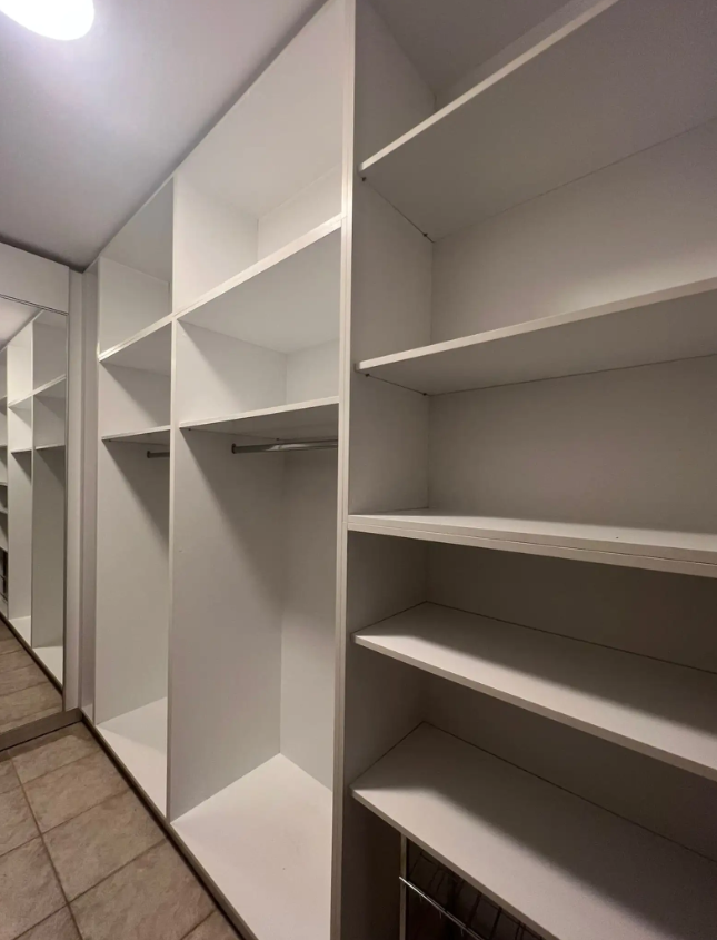 Five bedroom villa for sale image 5