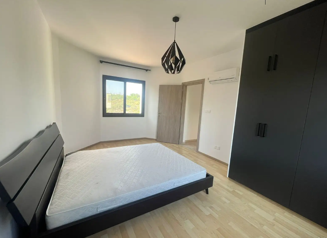 Five bedroom villa for sale image 9