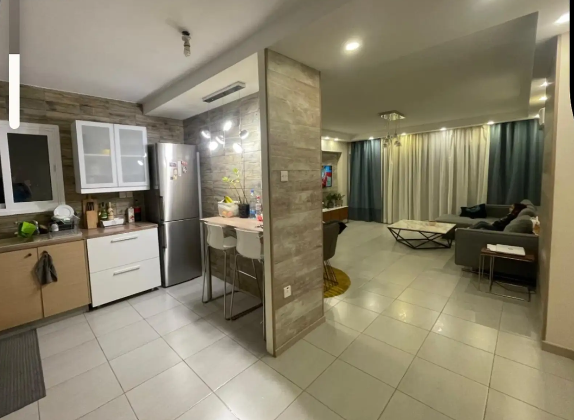 Three-bedroom apartment for sale image 5