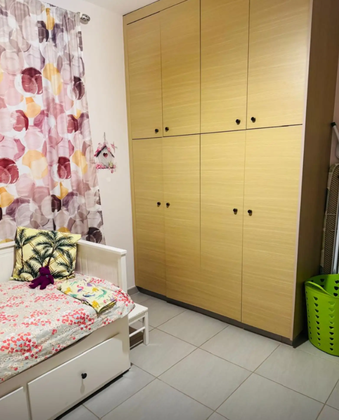 Three-bedroom apartment for sale image 10