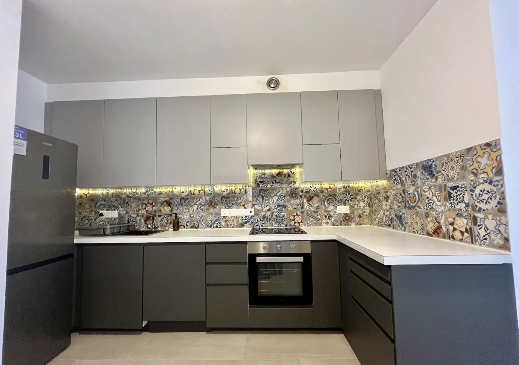 2 bedroom apartment to rent, Lakatamia image 2