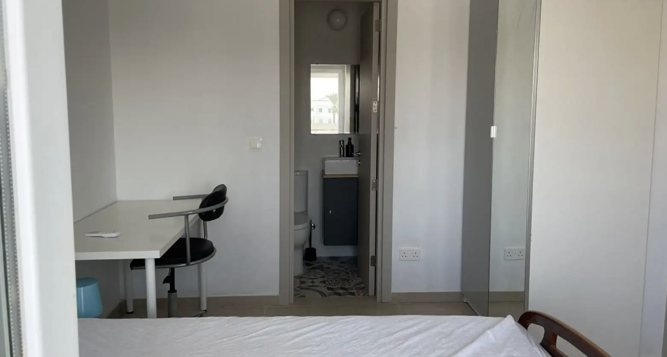 2 bedroom apartment to rent, Lakatamia image 11