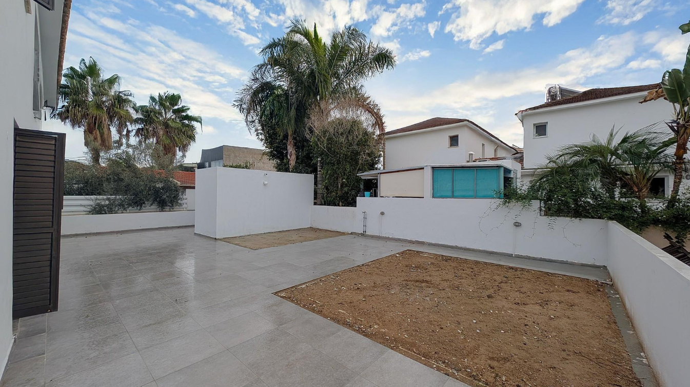 Three Bedroom House - Engomi, Nicosia image 33