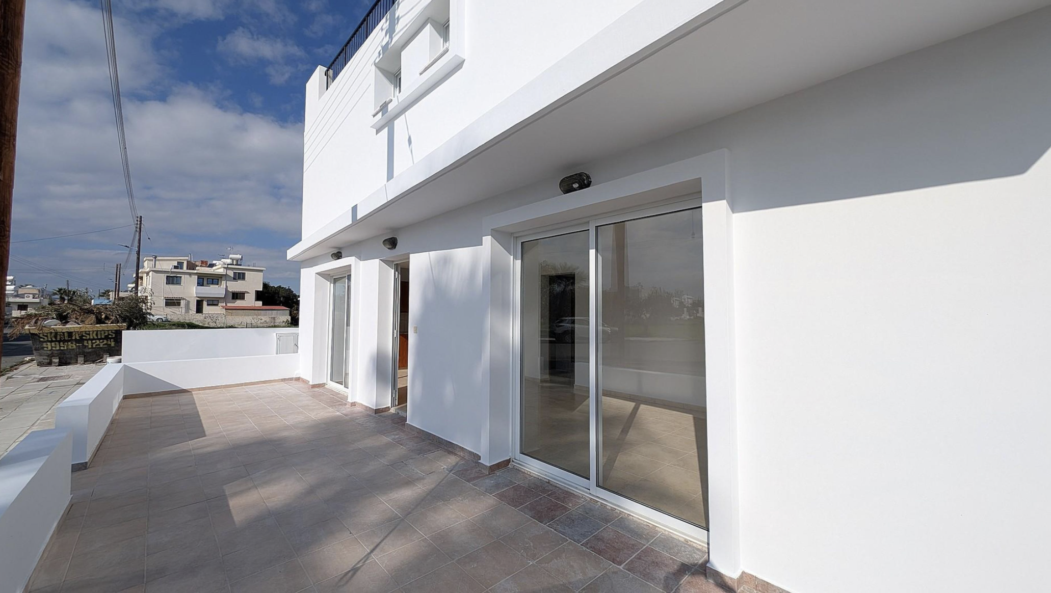Residential building with Four Apartments - Kiti, Larnaca image 8
